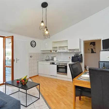Senada 1727 Apartmán